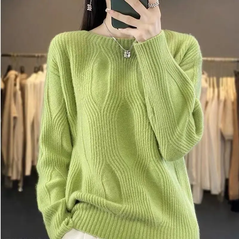 Korean Series Lazy Wind Simplicity Versatile Leisure Commute Sweet Warm Round Neck Loose Women\'s Sweater Autumn Winter 2024