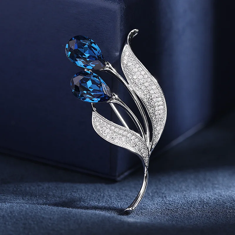 2023Autumn and Winter New Scarf Buckle Blue Crystal Zircon Tulip Flower Anti-Exposure High-End Brooch Wholesale