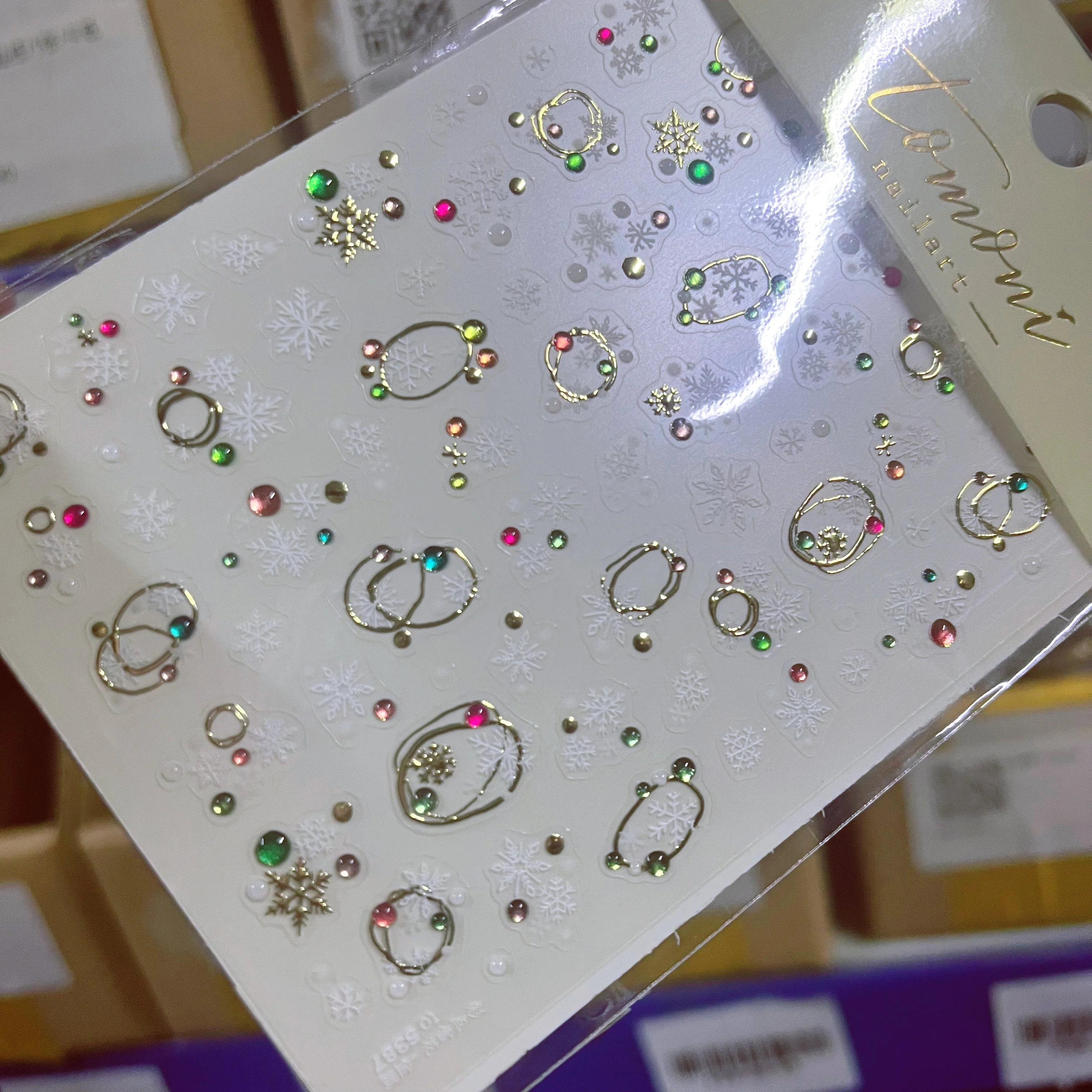 สติ๊กเกอร์ติดเล็บลายเกล็ดหิมะสีขาว 5D สำหรับคริสต์มาส 1 ชิ้น วงกลมสีทองเงิน พร้อมไฟเจลหลากสี สติ๊กเกอร์ติดเล็บวิบวับสำหรับทำเล็บช่วงเทศกาล