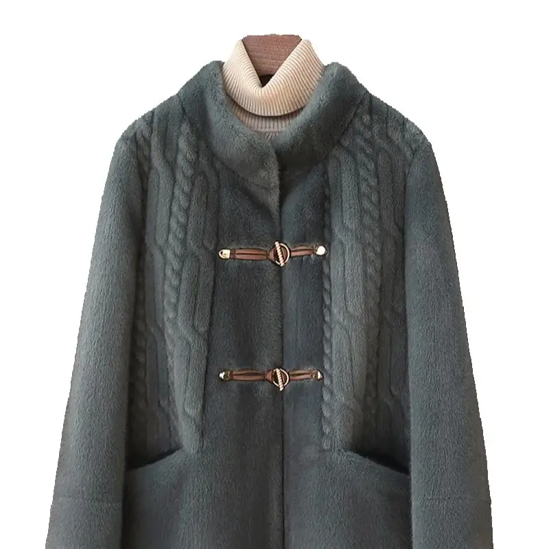 

Short, thickened golden mink fur coat for middle-aged and elderly fur women and mink fur top