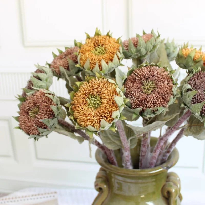 

Nordic Style European Flower Retro Silk Cloth 8/12/16/20 Pieces Single Branch 3-Leaf Sunflower Decor Christmas Venue Decoration