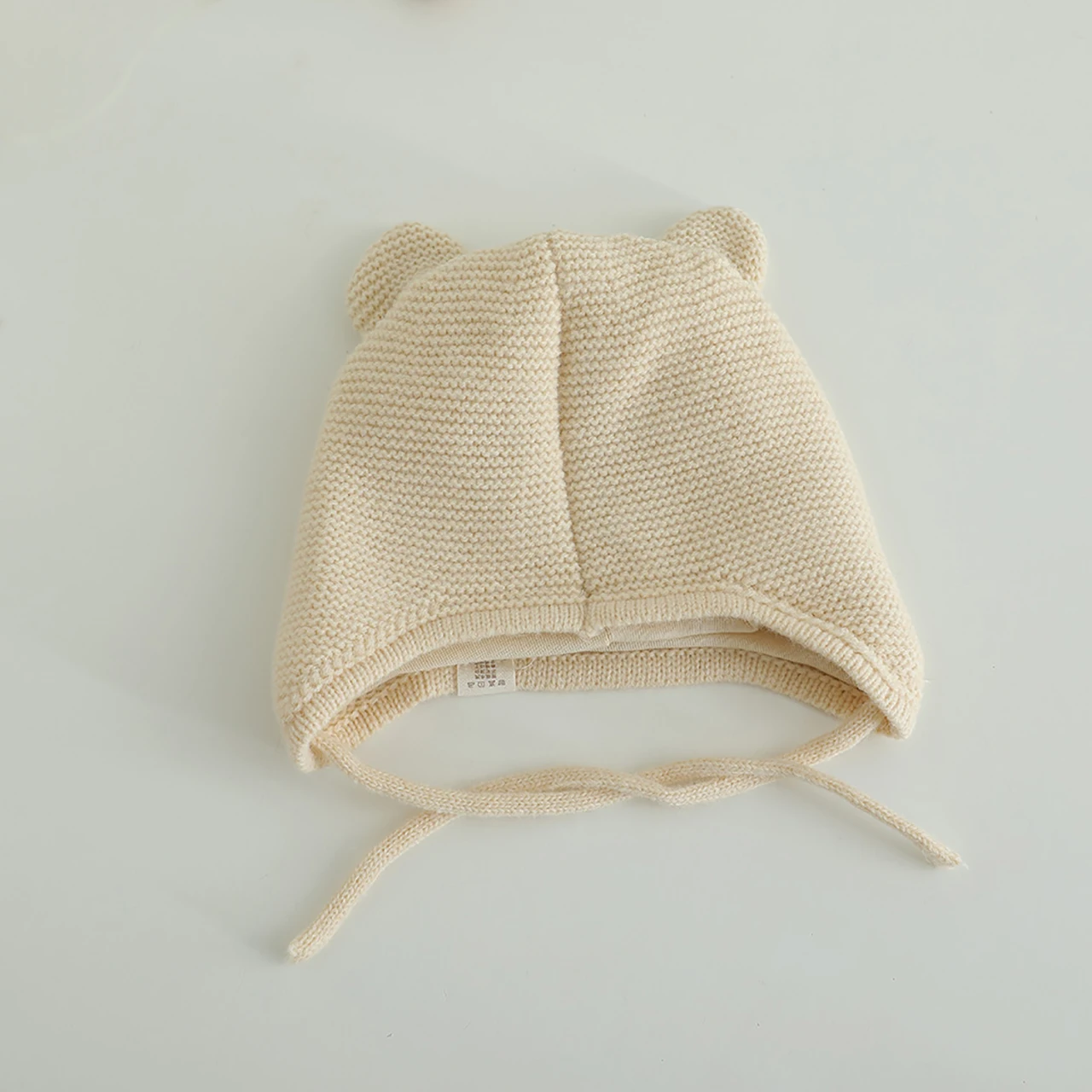 Topi Bayi Rajut Beruang Lucu dengan Penutup Telinga Musim Gugur Musim Dingin Tebal Hangat dengan Tali Pengikat Anti Angin untuk Balita Anak-anak Penutup Telinga Beanie