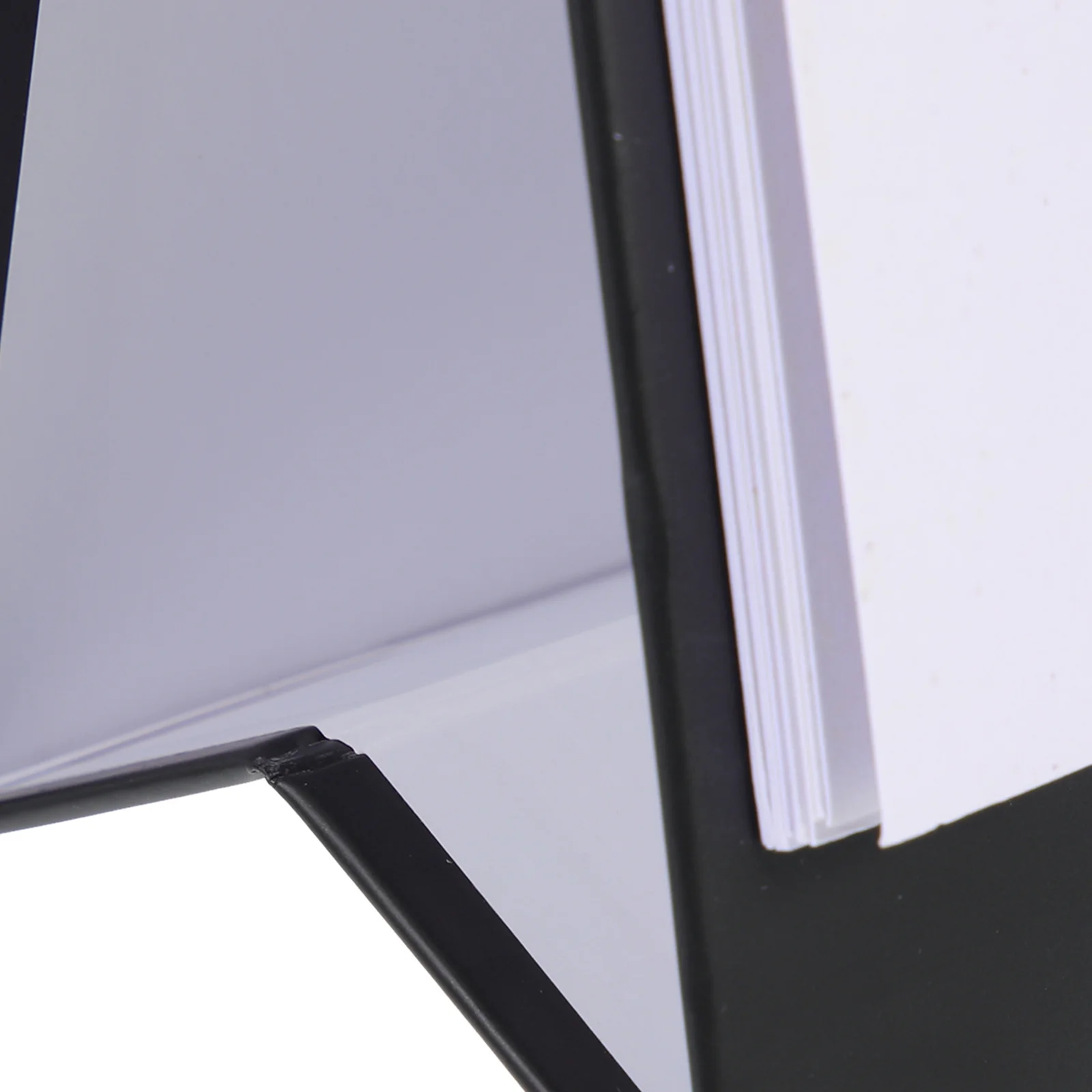 

2023 Desk Calendar Ornament Clear Printing Simple Chic Design Metal Coil Binding Office Desk Planner Decoration Monthly Schedule