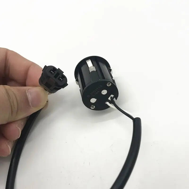 Applicable Dongfeng DFM Fengxian Jing 1.5XLSUVLV1.81.6 reversing radar reversing probe reversing sensor