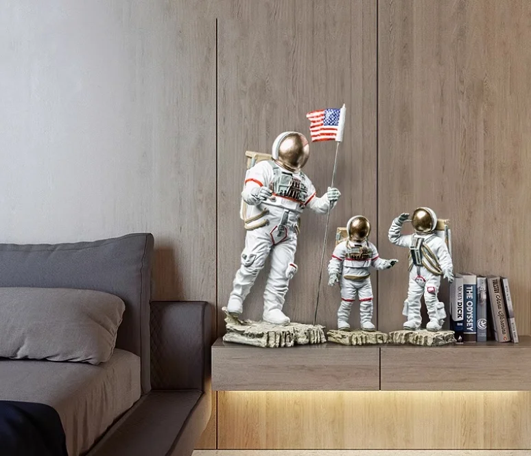 

Crafts Space Man American Astronaut Sculpture Rocket Plane Cosmonaut figure model Resin Statue table Home Decor Ornament gift