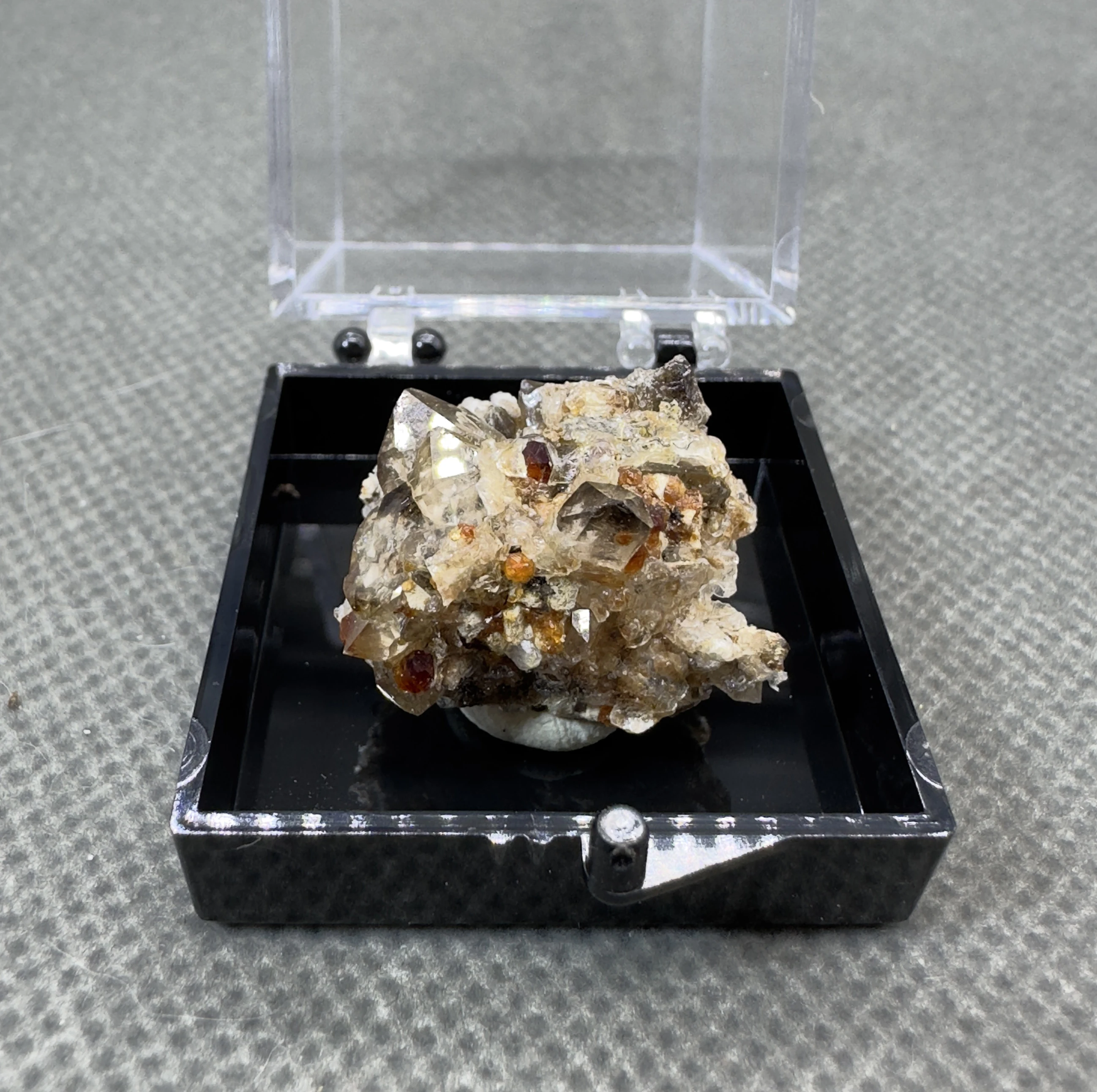 Natural florescent Hyalite and garnet symbiosis mineral specimen + box size 3.4 cm + healing quartz crystals and stones rock