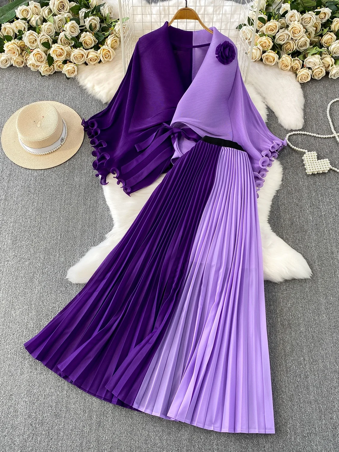 

Комплект из двух предметов: женская юбка с эффектом плиссировки и длинным рукавом, высокая талия, драпированный крой, премиум-качество