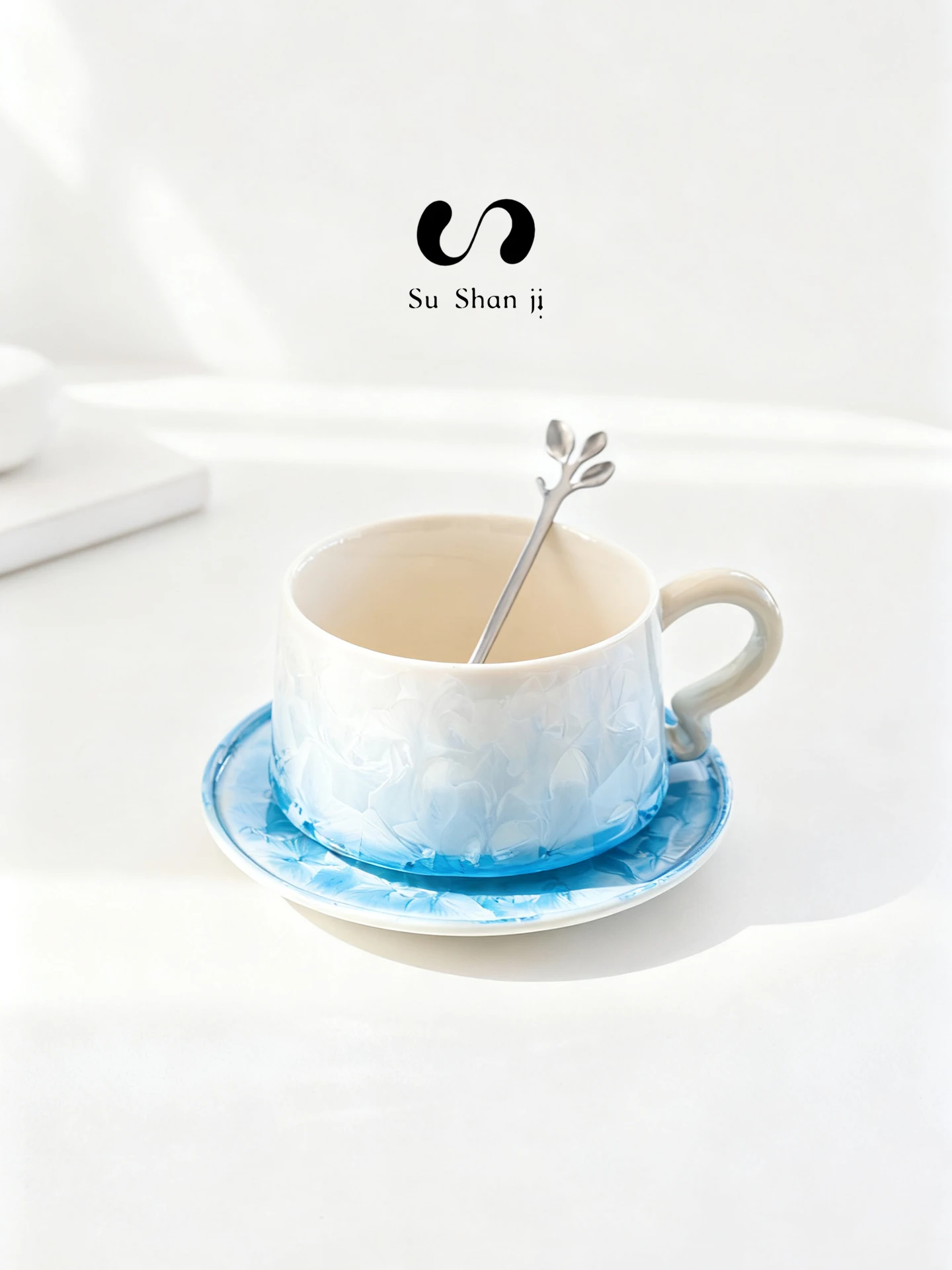 SSJ Luxury Ceramic Coffee Cup And Plate Set Ice Crystal Flower Design Latte Art Hall Cups for Coffee Shop Home Office Outdoor