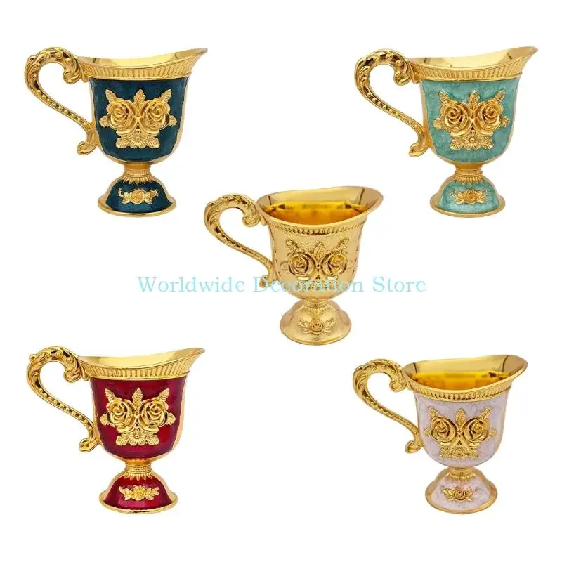 Q39B Luxurious Ornamental Metal Goblet Feature Handcrafted Baroques Pattern Suitable For Weddings And Dining