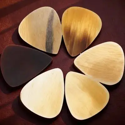 

6pcs Durable Guitar Picks Electric Folk Bass Ukulele Clearer Sound Portable Small Plectrums Professional Stringed Instrument