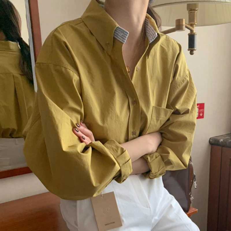 

Стильная весенняя повседневная свободная женская рубашка с воротником-стойкой, в полоску, с цветными блоками, на одной пуговице, универсальная, для работы и повседневной носки