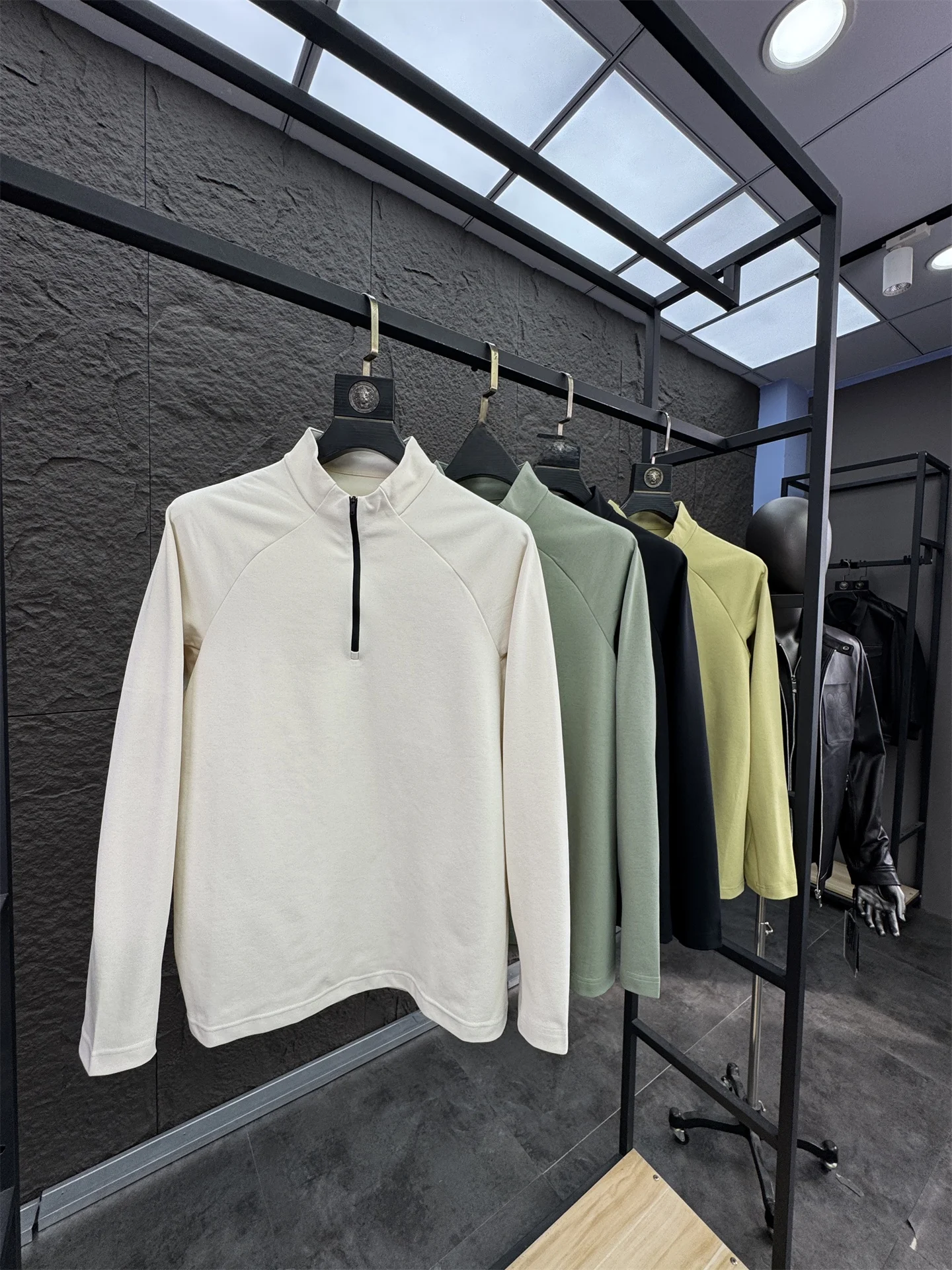 Svip Xio 2900 وظيفة الخياطة Thiened طويل Sve تي شيرت الرجال عادية سستة لون نقي مريح الخريف الوقوف طوق