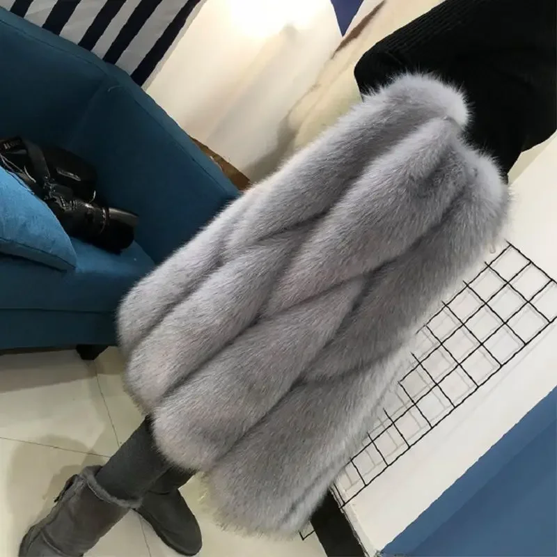 2024 new Faux Fur Vest Ladies Winter Autumn Solid Coat Warm  Made of Fake  Women\'s  Real   Elegant  T231