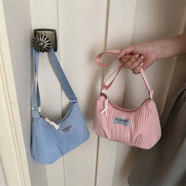 Universal Women's Hobo Bag Zipper Closure Equal Size Autumn New Style 2026 Fashionable Ladies Purse Handbag No Brand Registered