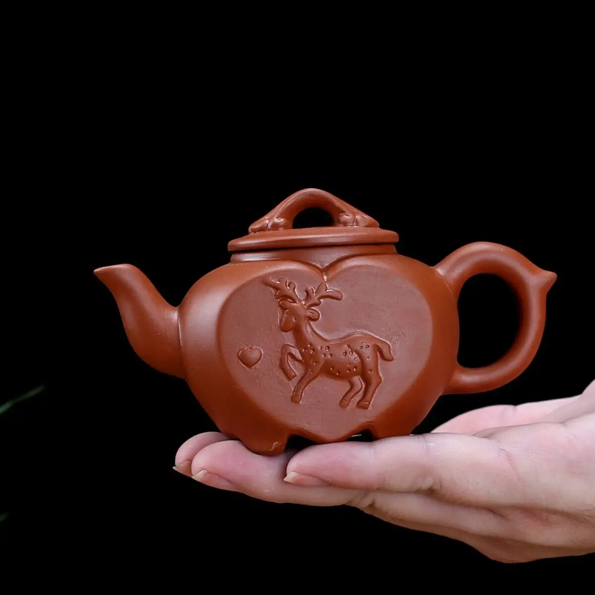 Chinese Yixing Zisha Clay Pottery Teapot Deer Design Clay Pot 120 cc