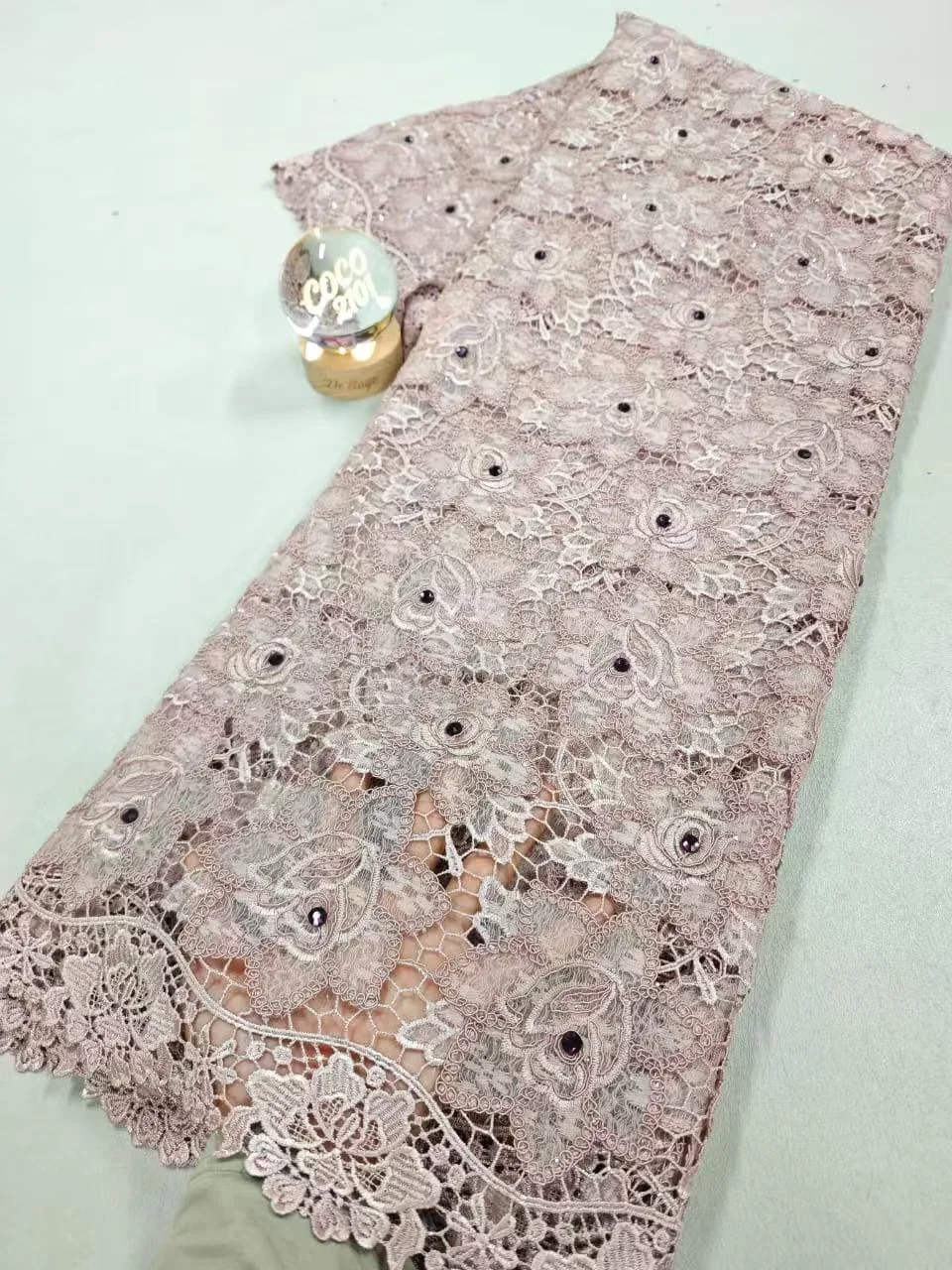 

2026 High-Quality Africa Nigerian Sequins Cotton Embroidery Lace Fabric Tulle 5 Yards for Wedding Party Dress Chiffon XL171