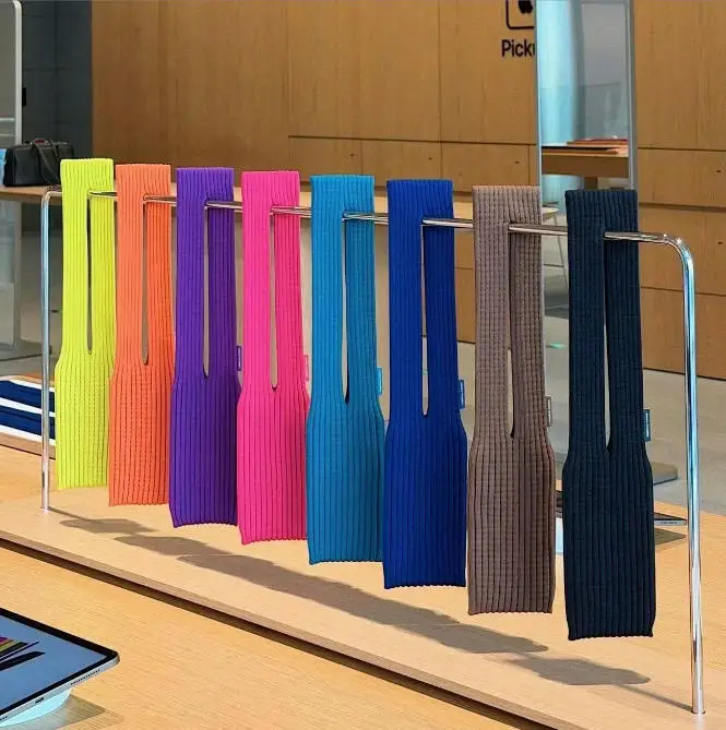 خريف شتاء 2025 محبوك حقيبة كروسبودي لأجهزة أبل للجنسين حقيبة كتف مفردة صغيرة موضة هدية الكريسماس للمراهقين دافئ