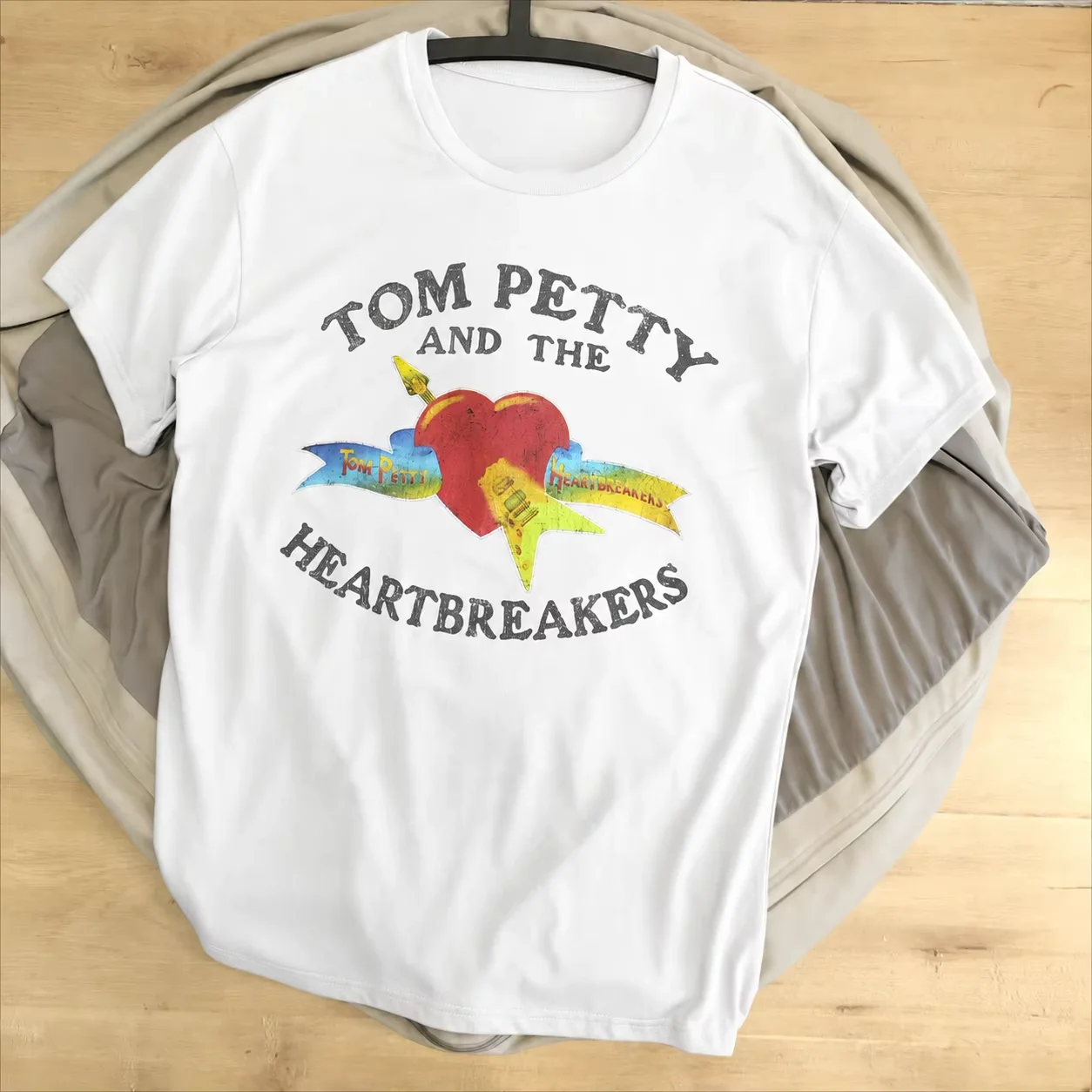2026 New Tom Petty and The Heartbreakers Men Women Short Sleeve T Shirt, Heart Guitar Graphic Crew Neck Music Tops