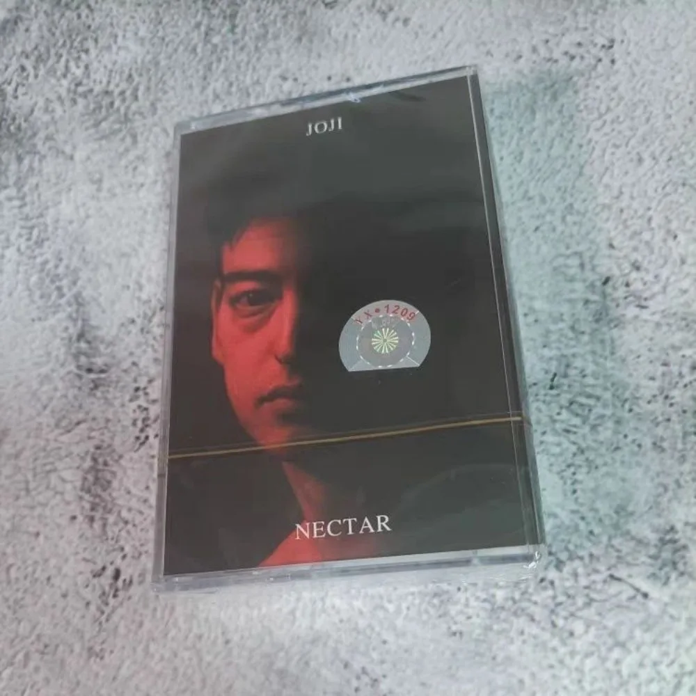 

Tape European And American Pop Style Characteristic Vocal Version With Lyric Page Textured Sound Quality Universal Cassette