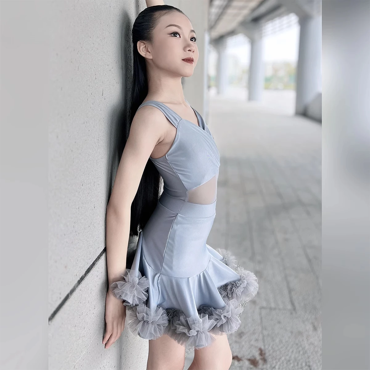 子供ラテンダンスドレス競技衣装グレーサスペンダートップススカート女の子社交ダンス服練習ドレス