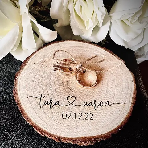 Personalized Rustic Ring Bearer Holder Pine Wood Chips Rustic Wedding Supplies Alternative Ring Pillow Wooden Wedding Decoration