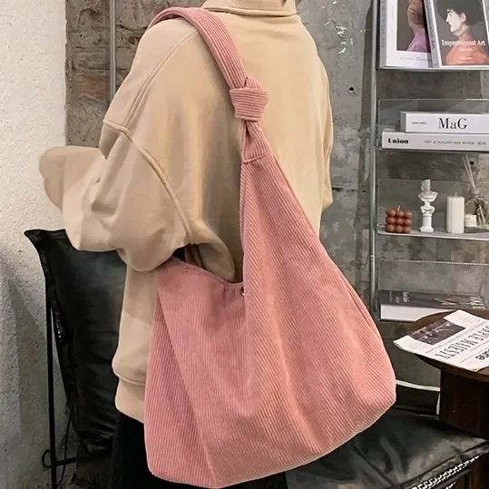 Bolsa de ombro casual feminina de veludo, grande capacidade, pano torção amarrado