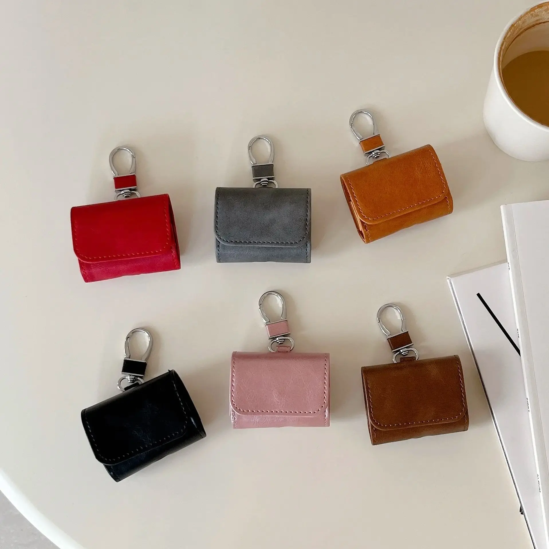 حافظة سماعة رأس كلاسيكية على الموضة باللون الأحمر والوردي والرمادي والأسود والبني من جلد البقر مناسبة لأجهزة AirPods 1 2 3 4 Pro Pro2