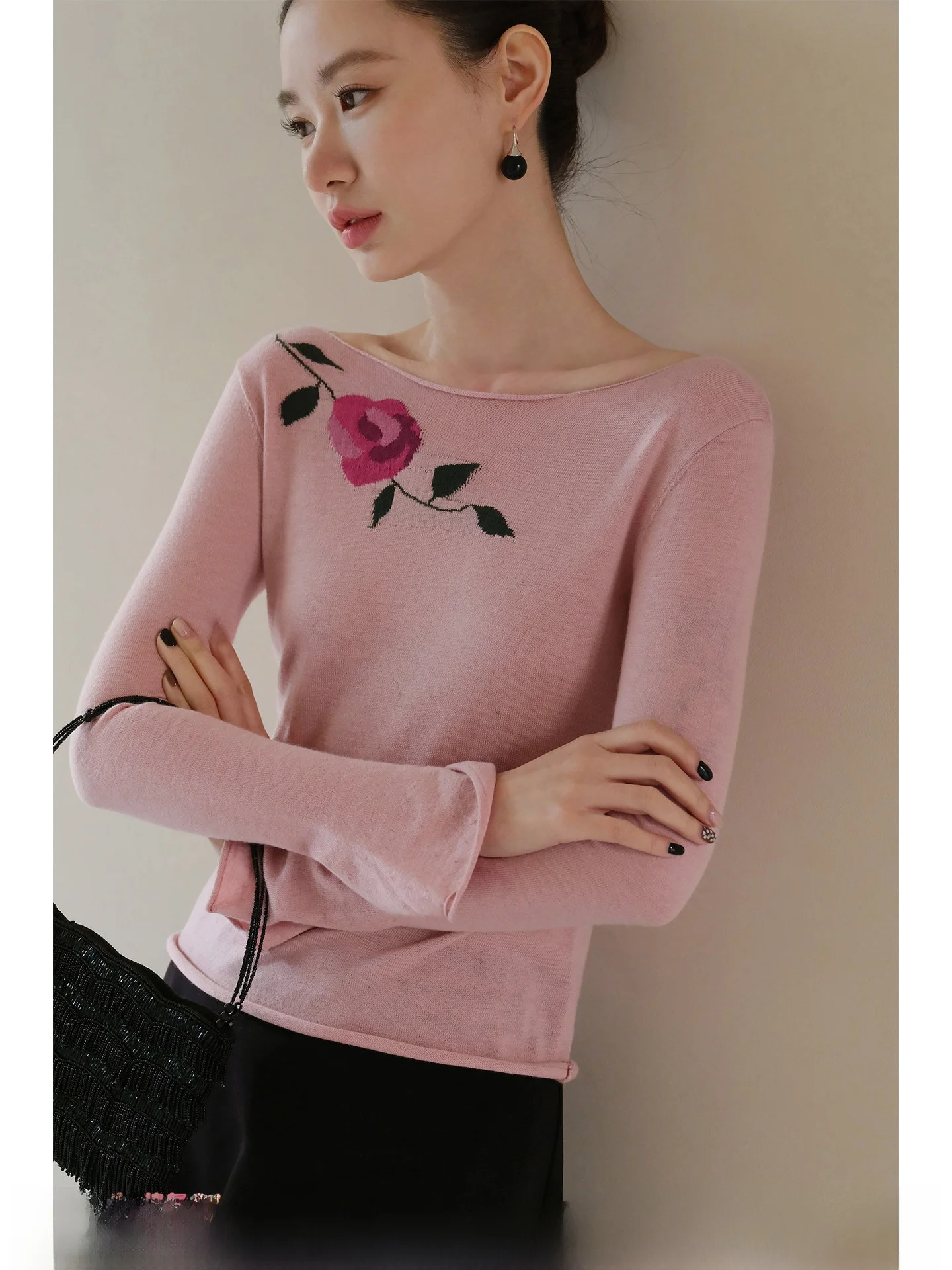 

Женский вязаный топ XXNING с вышивкой розами, приталенный, с длинным рукавом, вырезом-лодочкой, подчеркивающий талию, модный, во французском стиле, из полиэстера