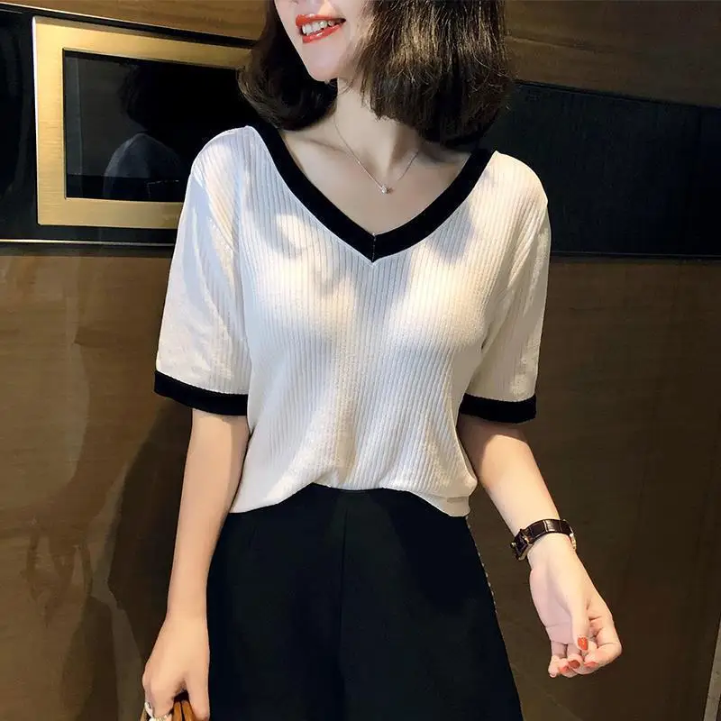 Short Sleeve Ice Silk New Summer Loose Contrast Tops Tees All-match V Neck Youth Casual T Shirts Vintage Fashion Women Clothing