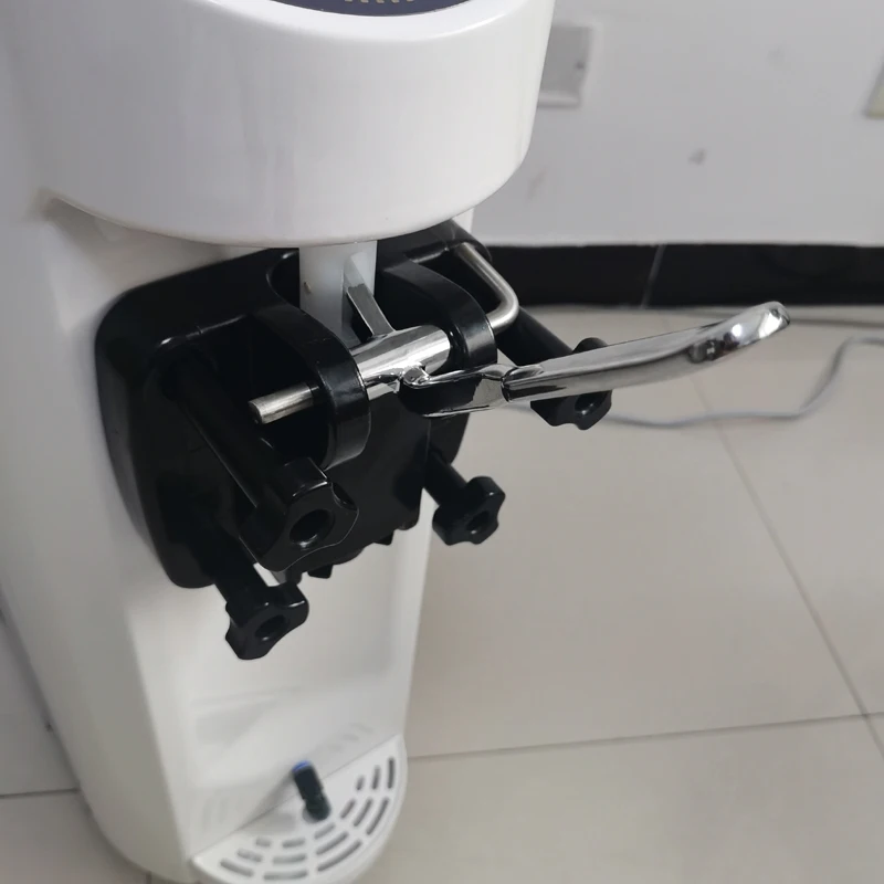 

Коммерческая автоматическая машина для мягкого мороженого, новая домашняя машина для мягкого мороженого