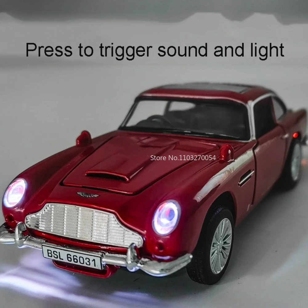 1/32 Retro Car Model Toy Alloy Diecast Metal Body High Simulation Sound Light Pull Back Vehicle Collection Decoration Boys Gifts