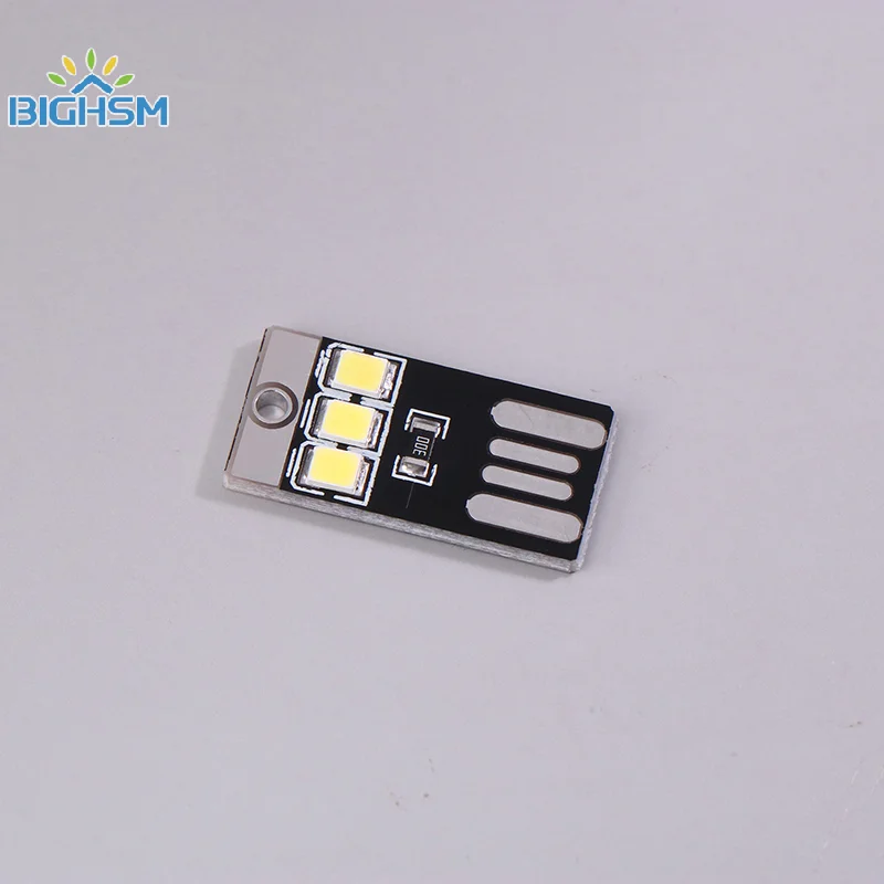 พวงกุญแจ LED USB สำหรับตั้งแคมป์กลางคืนปีนเขากลางแจ้งโคมไฟเต็นท์ประหยัดพลังงานแบบพกพาขนาดเล็กบางเฉียบ