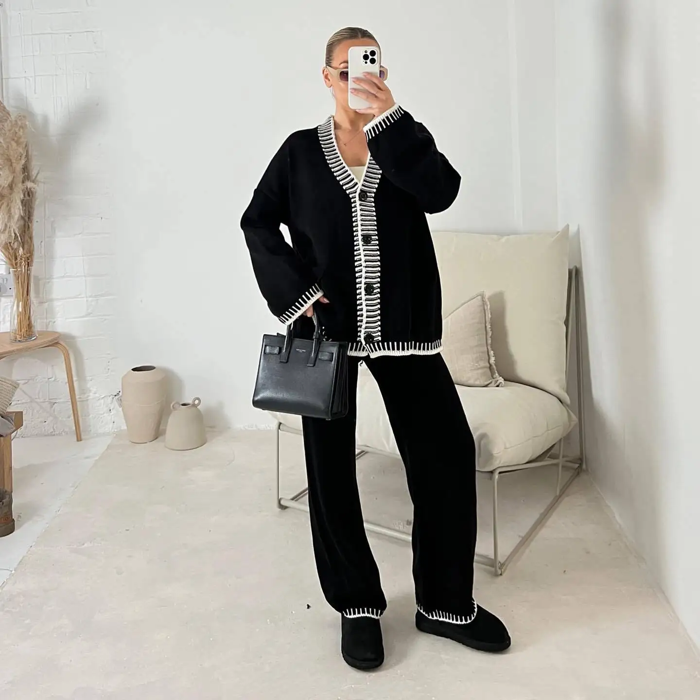 

Women's Casual Knitted Pant Sets Ovesized Contrast Color Long Sleeve Knit Single-breasted Top and Pants Two Piece Autumn Winter
