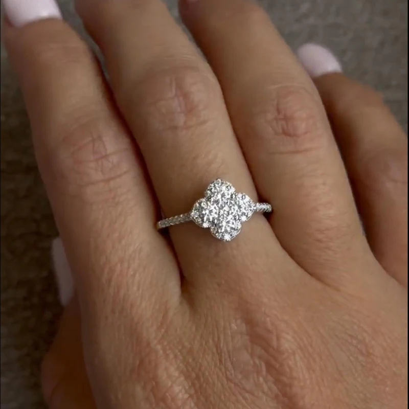 AINUOSHI Dainty Clover Cluster Moissanite Ring For Women GRA Certified Fine Jewelry 3mm 0.1ct Round Cut Floral Band Copper Rings