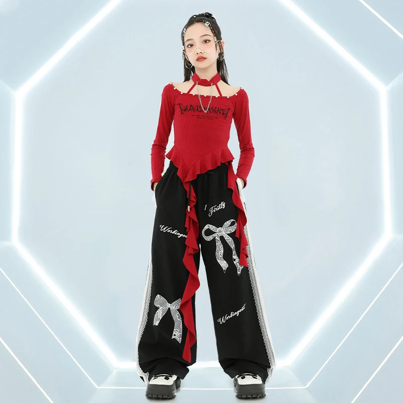 2025 Hip Hopสาวแจ๊สเต้นรําเสื้อผ้าสีแดงCrop Topsกางเกงสีดําแฟชั่นStreetสวมใส่เด็กคอนเสิร์ตHiphopประสิทธิภาพชุดBL14469