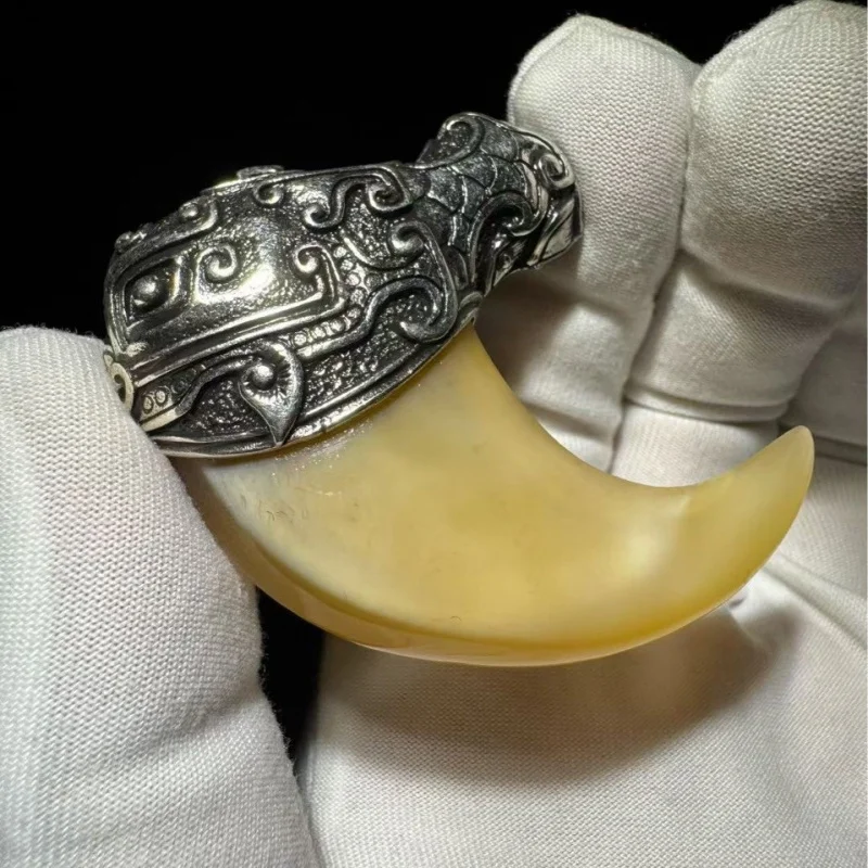 Carved cow horn hook crafts, polished and inlaid, DIY accessory for hand-held ornaments