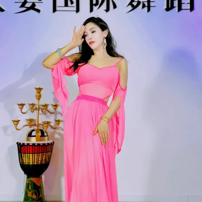 

Customized Swegal Belly Dance Costumes with Fluorescent Powder Mesh and One-piece Skirt