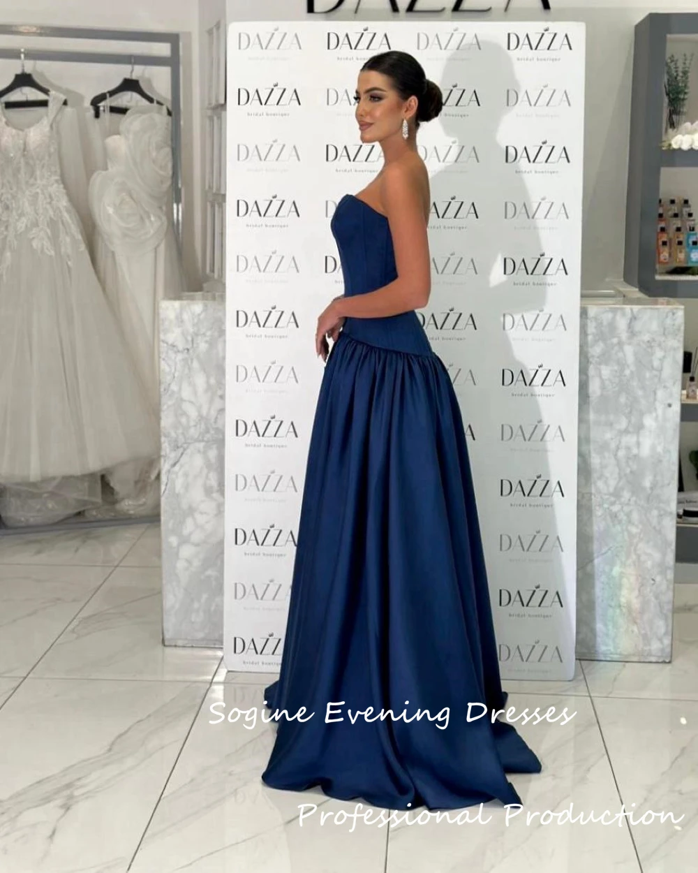 Abiti da ballo senza spalline blu navy 2025 Abiti da sera da cocktail pieghettati a trapezio senza maniche Abiti lunghi da sera formali al pavimento