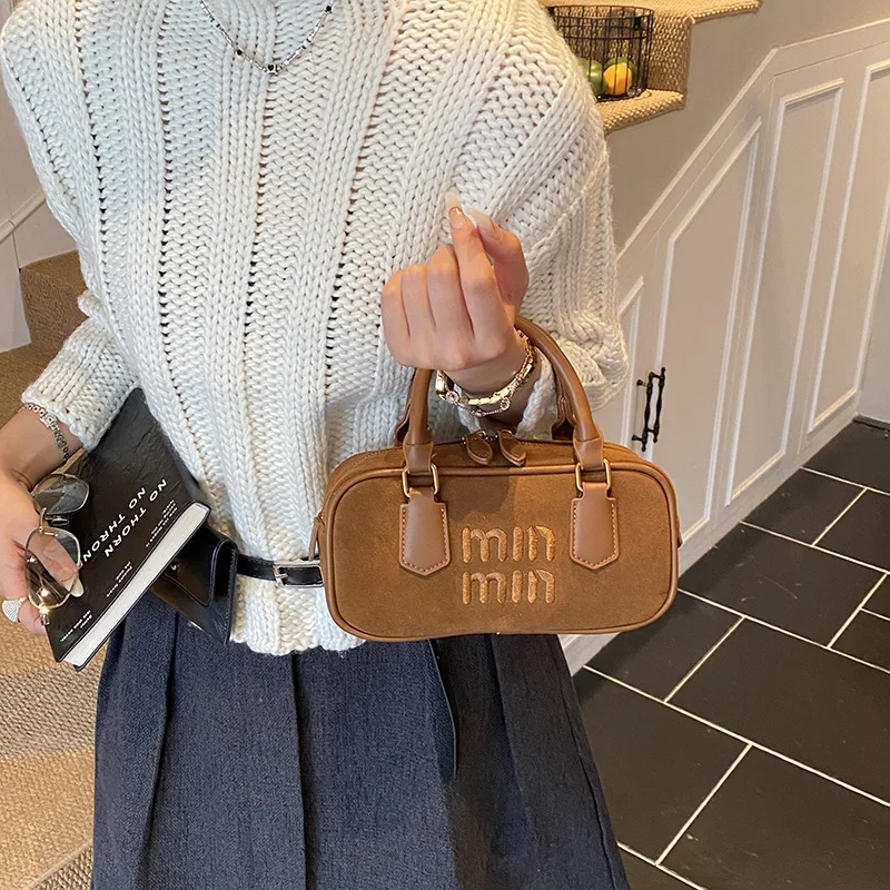 

2025 Niche Design Crossbody Bag, Women's Minimalist Top Handle Purse, Versatile Day to Night Tote, Casual Sling Bag, Leather