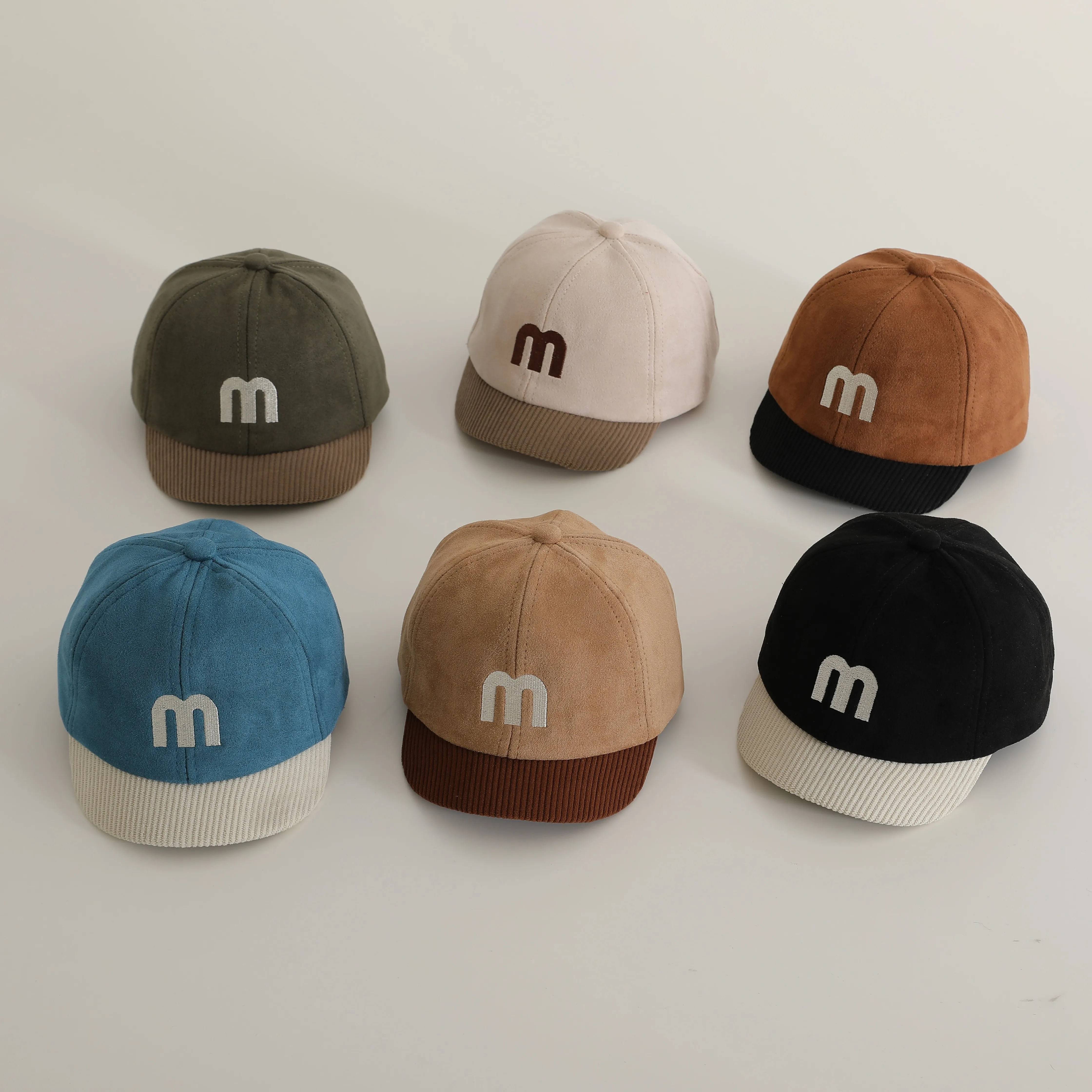 

Fashion Kids Short Brim Baseball Cap Korean M-letter Children Peaked Caps Solid Color Baby Duck Tongue Hat Boys Girls Sun Visors