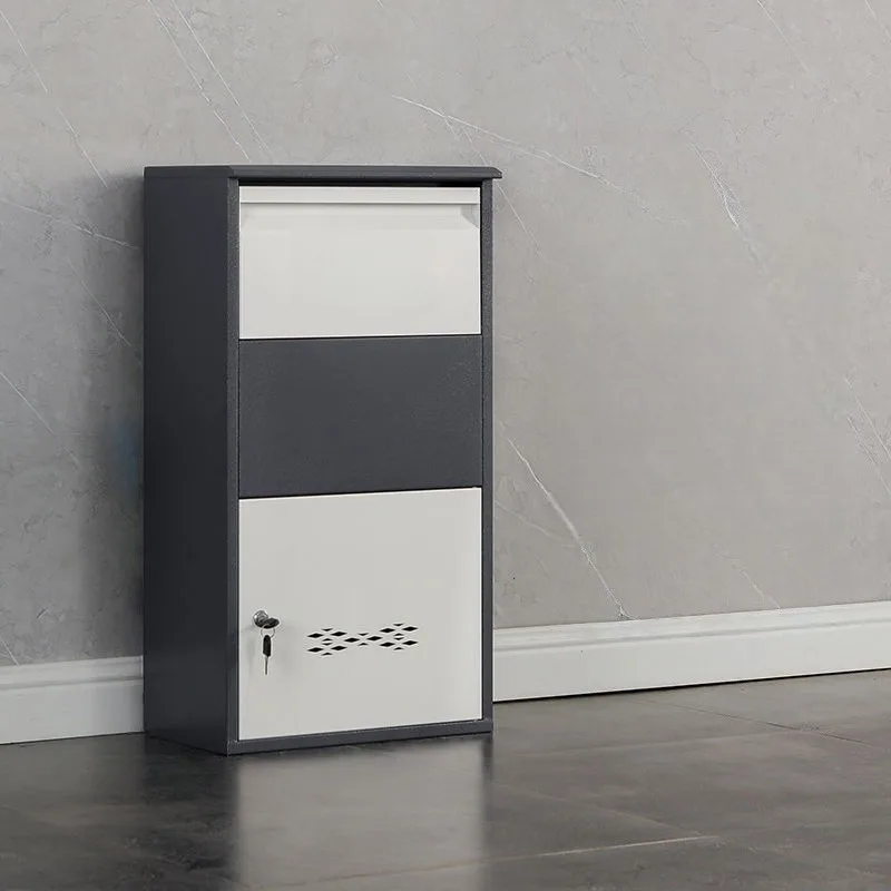 Waterproof assembled wall-mounted packing box with 3 compartments, metal structure
