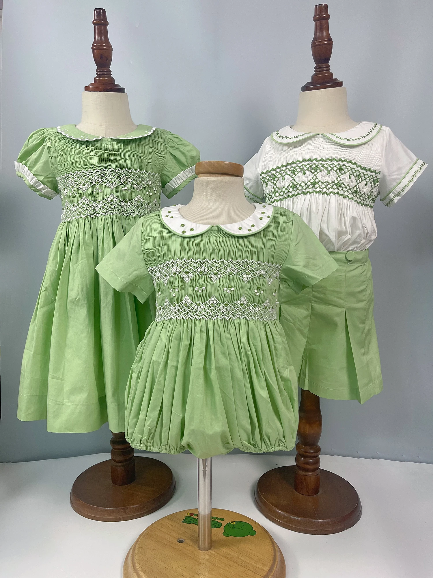 Summer Heavy Handmade Smocking Dress Bubble 2Pcs Set Green Cotton Embroidery Brothers Sisters Banquet Party Performance Clothing