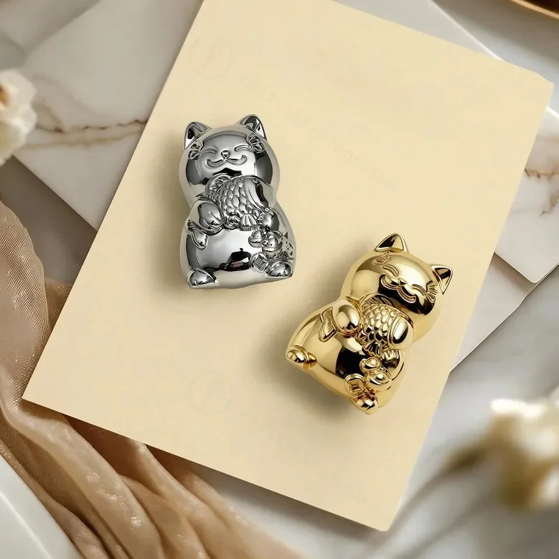 Creative Lucky Cat Cabinet Door Handle Solid Brass Wine Cabinet Wardrobe Bedside Drawer Furniture Knob Hardware