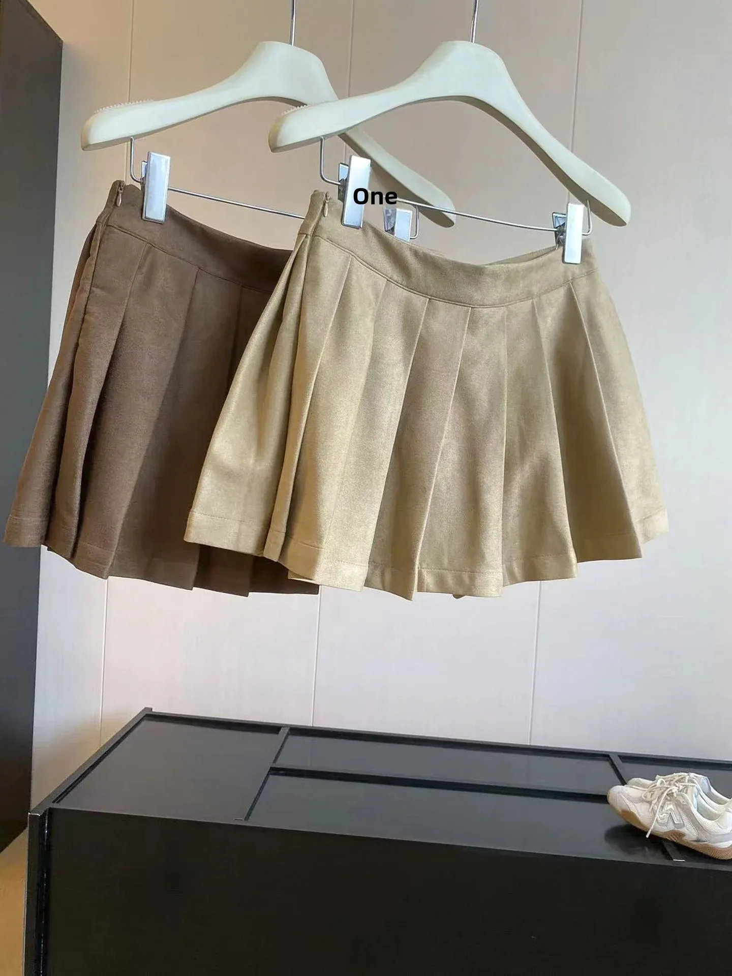 DIYI American Style Brown Suede Pleated Short Skirt High Waist JK  Skirt Women's Anti-Light Walking Polyester Fiber A-Lin...