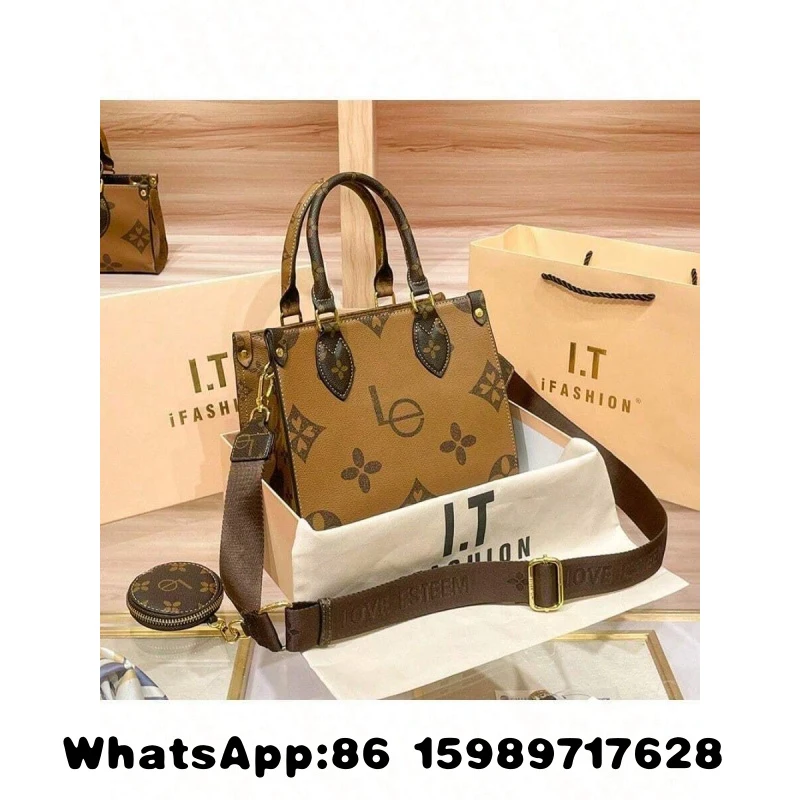 

Hong Kong Genuine Leather Vintage Floral Handbag Large Capaci Commuter Women's Tote Bag with Inner ket Briti Sle