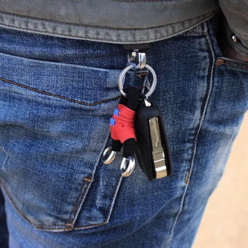 Mini Slingshot Pendant Stainless Steel Sling Shot Keychian Small Shoting Sheep Ornament Defense Finger Ring Emergency Safety Toy