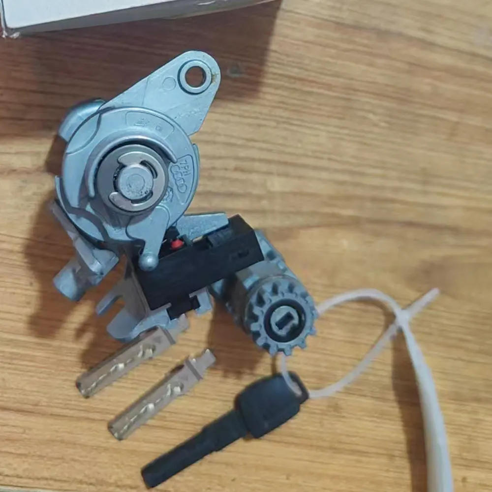 

Full vehicle lock For Audi C6L A6 original full vehicle locks cores Car Central Door Lock replacement locks with three Keys