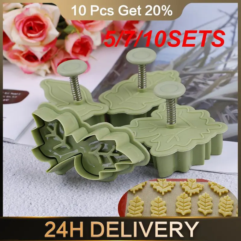 5/7/10SETS Spring Plunger Multifunctional Time-saving Leaf Shaped Biscuit Cutter Cookie Cutters Leaf Shaped Cookies Must-have