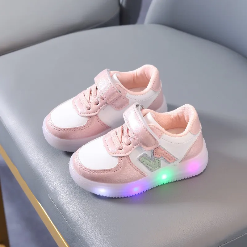 Fashion New Style Children Led Shoes Kids Girls Sneakers Boys Lighting Shoes Girls Casual Shoes Toddler Anti-slip First Walkers