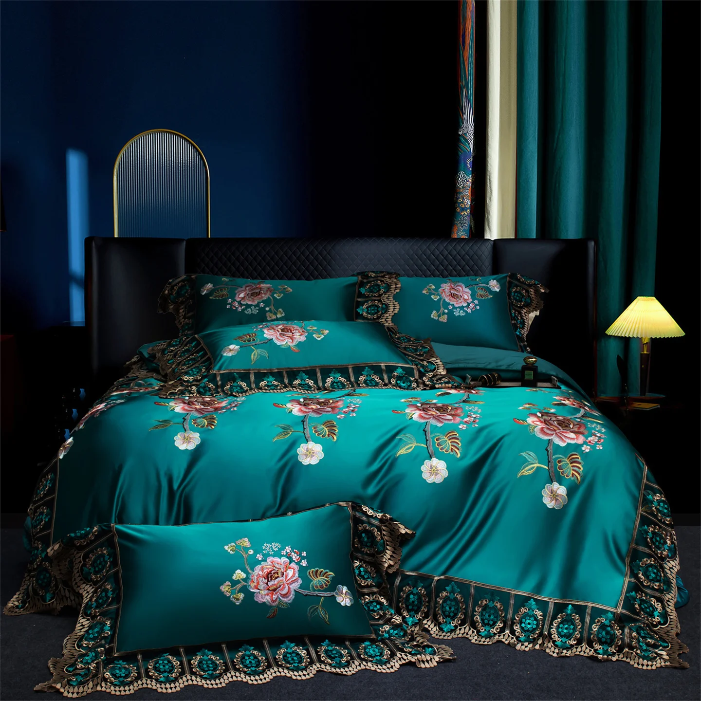 Flowers Embroidery Lace Luxury Bedding Set Brocade Egyptian Cotton Soft Silky Duvet Cover Quilted Bedspread Pillowcases 4Pcs